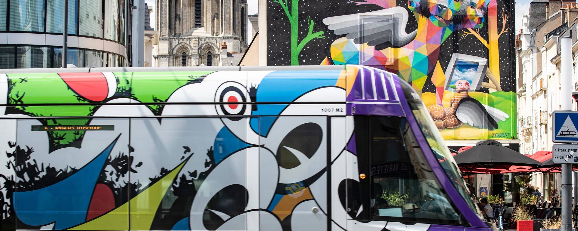 Angers tramway, the headphones