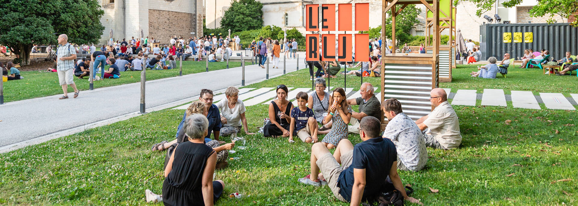 Billetterie Angers - Visites guidées, soirées dégustations, visite du grand théâtre...