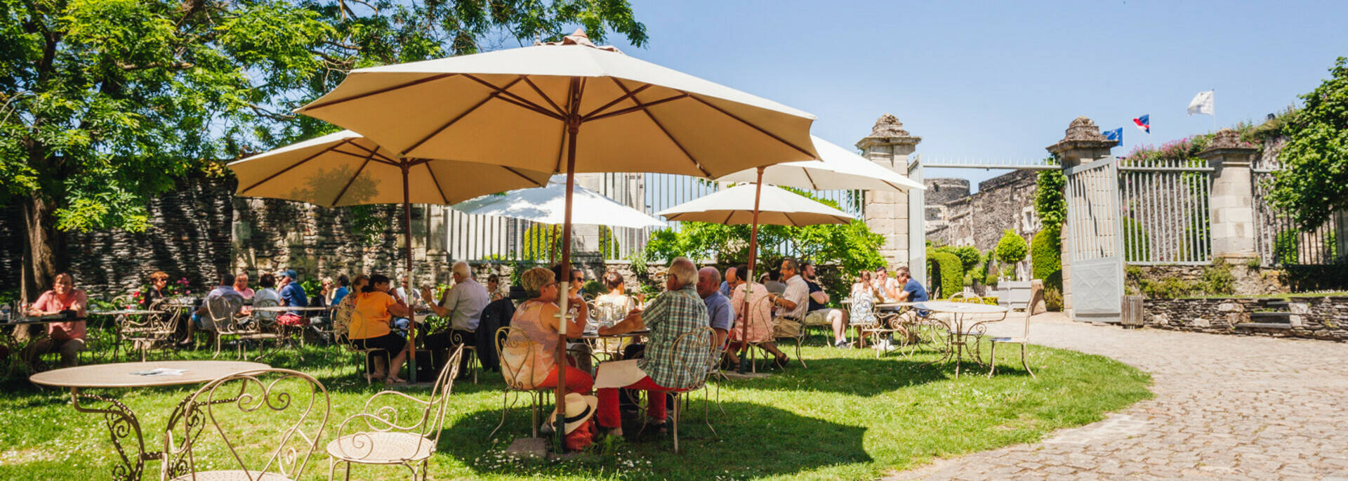 Terrasse du Monument Café - Château d'Angers