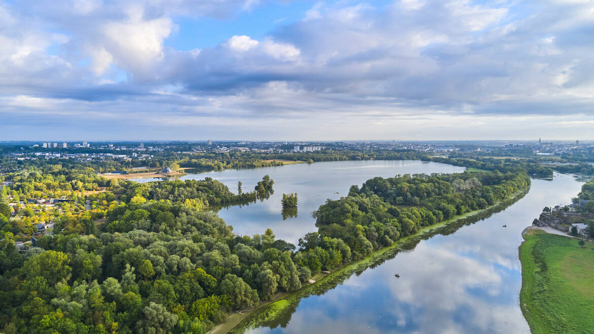 Aerial view on the lake of Maine with the city in the background