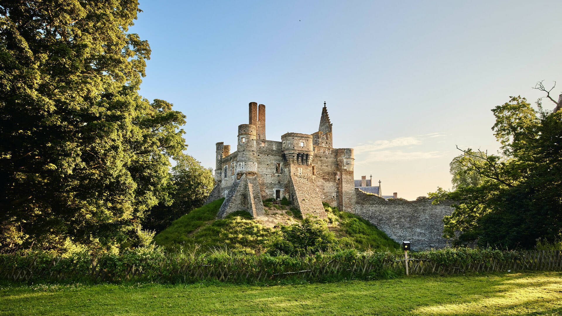 Plan large du Château du Plessis-Macé