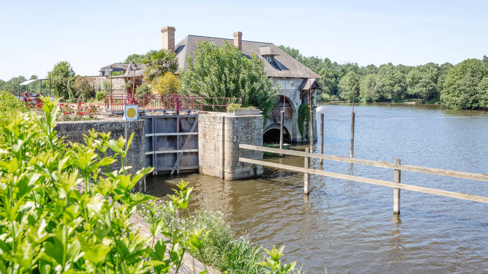 La Roussière lock