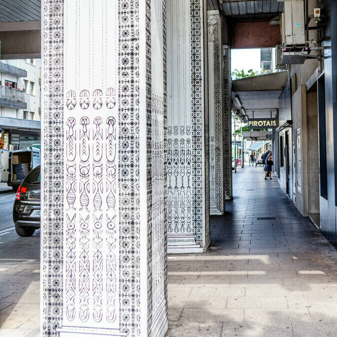 Les piliers de la rue Saint-Julien, du street artiste AL1