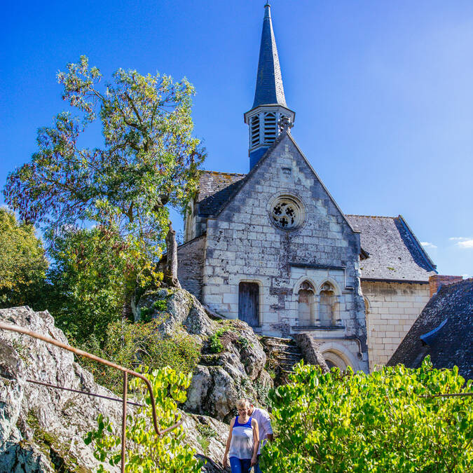 En la "route de la loire sauvage et de la corniche angevine" - Béhuard © Les Conteurs